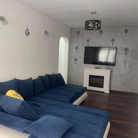 Carlitos Apt Râmnicu Vâlcea Eksteriør bilde